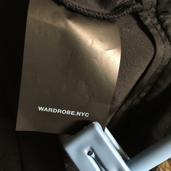 New WARDROBE.NYC Black High Rise Ankle Side Zip Leggings L - Picture 8 of 9
